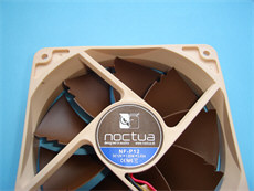 Noctua NF-P12